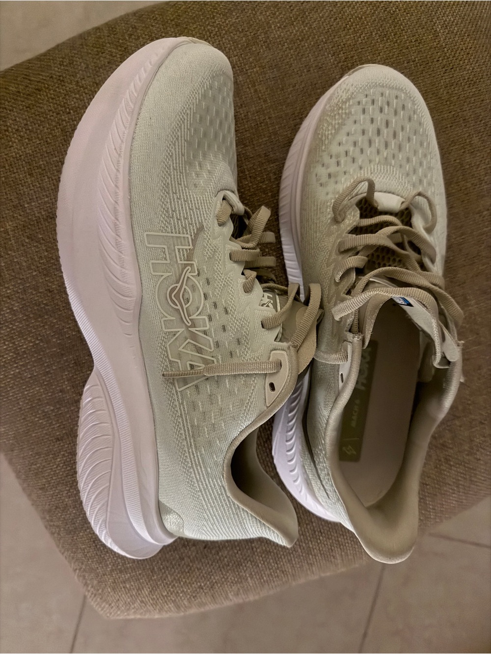 HOKA Mach 6